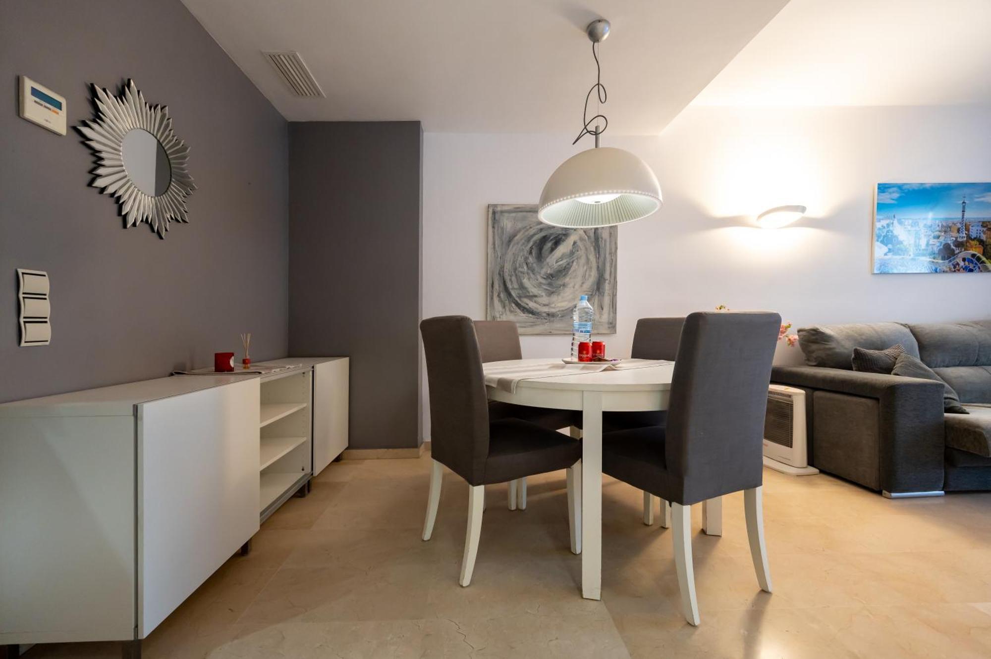 Appartamento Comfy Downtown + Private Terrace Barcellona Esterno foto
