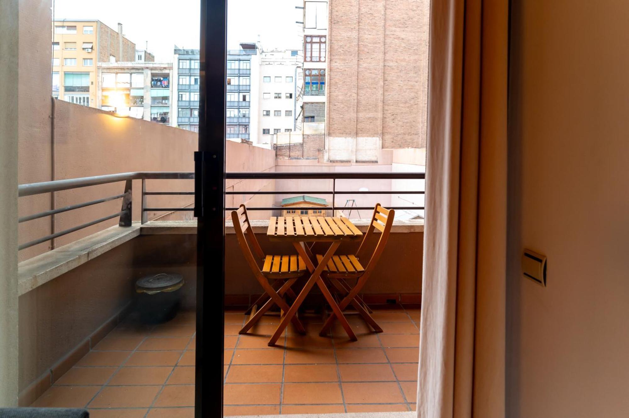 Appartamento Comfy Downtown + Private Terrace Barcellona Esterno foto