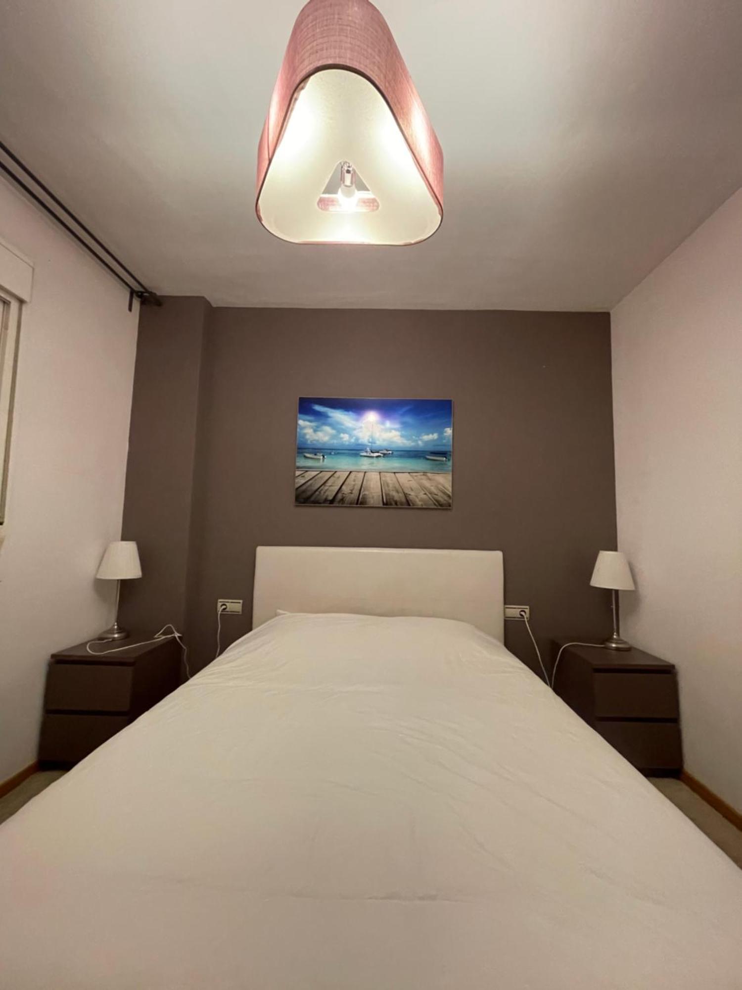 Appartamento Comfy Downtown + Private Terrace Barcellona Esterno foto